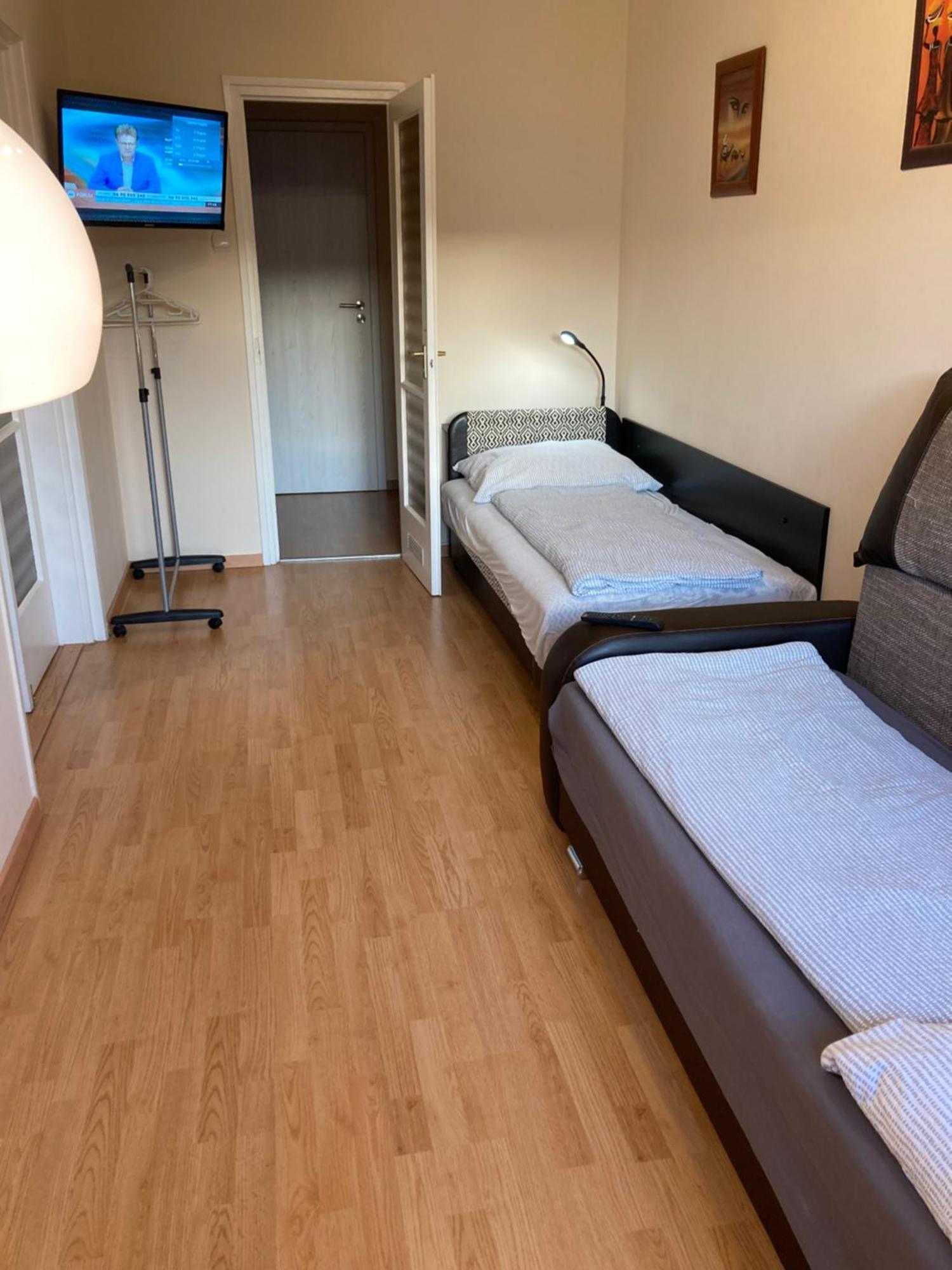 Center One Apartman Дебрецен Экстерьер фото