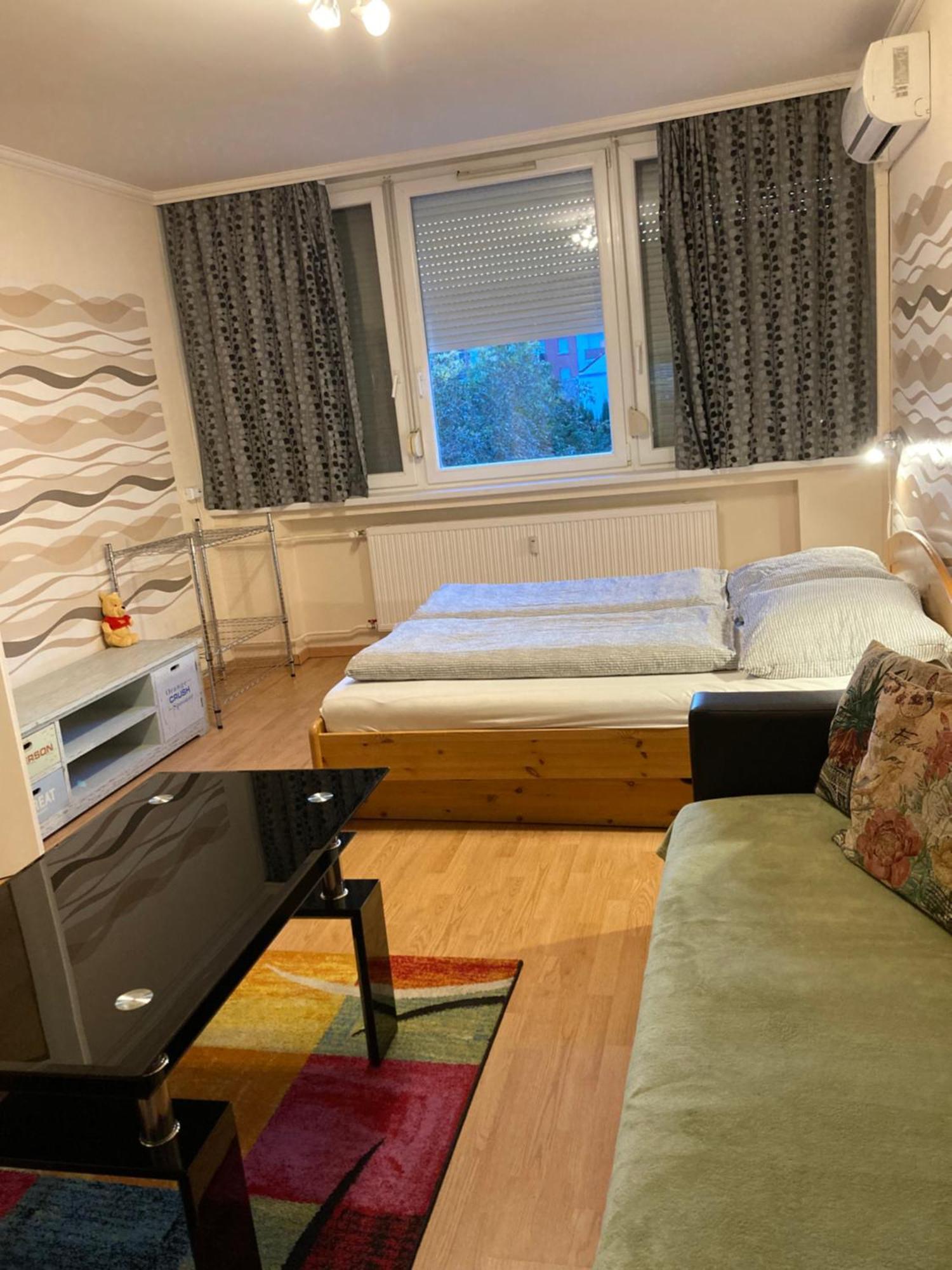 Center One Apartman Дебрецен Экстерьер фото